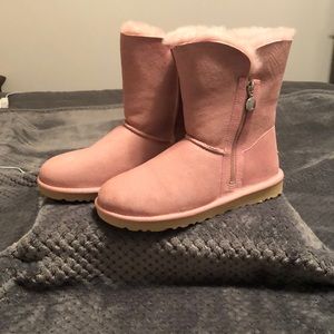 UGG short boots, never worn